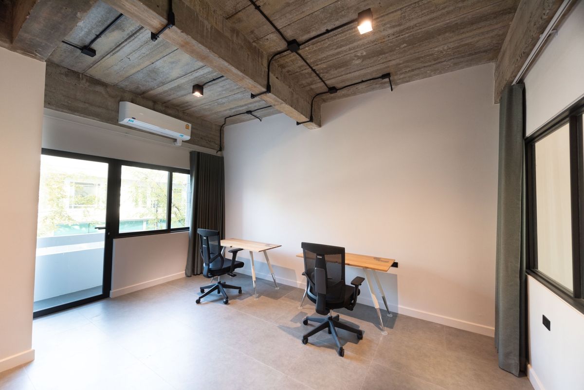 ขายโฮมออฟฟิศสุขุมวิท อโศก ทองหล่อ : 💥 โฮมออฟฟิศหรู 5.5 ชั้น รีโนเวทใหม่ พร้อมเฟอร์นิเจอร์ เครื่องใช้ไฟฟ้าครบทุกห้อง เหมาะทั้งอยู่อาศัยและทำออฟฟิศ ใกล้ BTS แบริ่ง & สำโรง