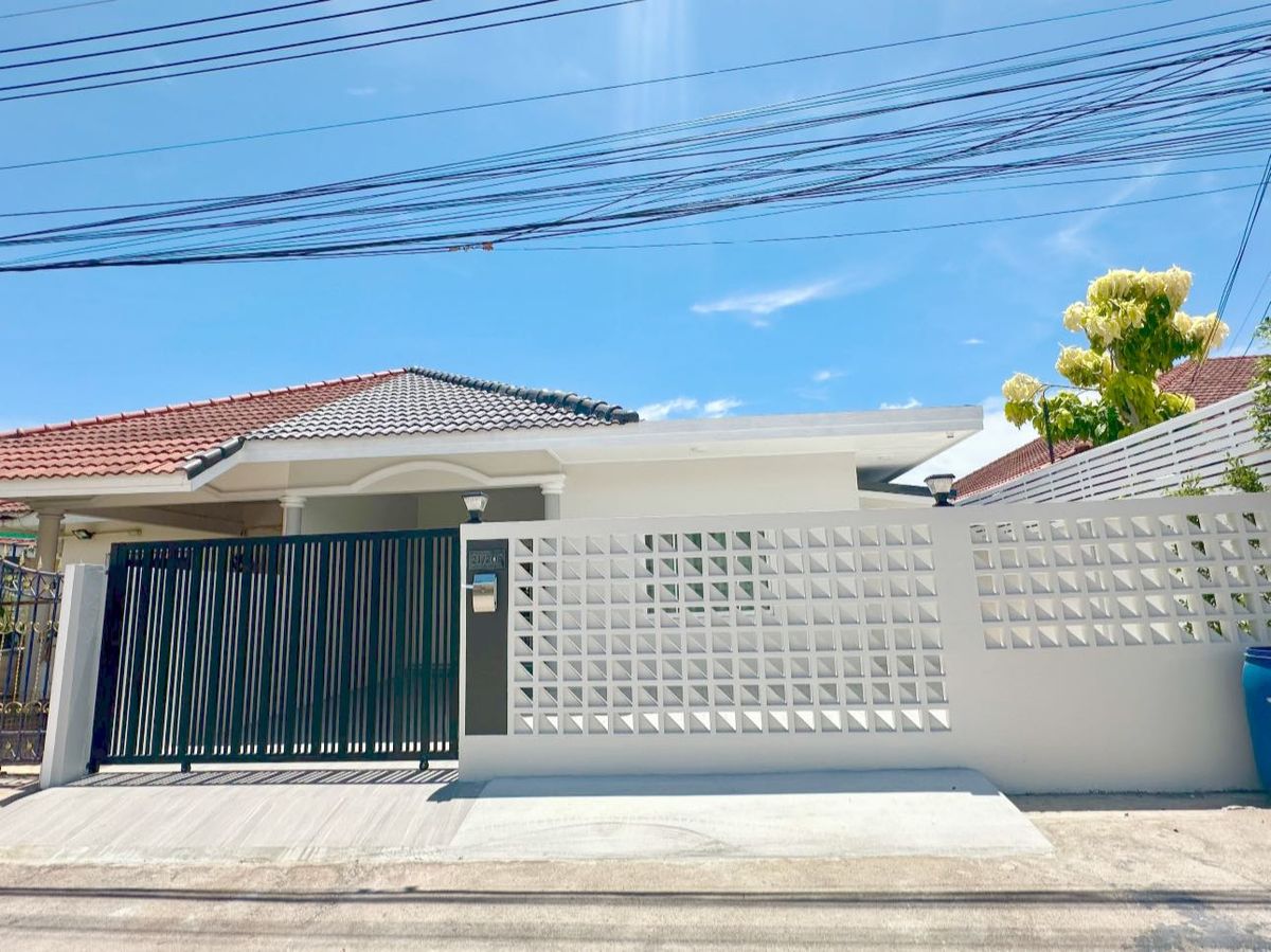 For SaleHousePattaya, Bangsaen, Chonburi : Chokchai Garden Home 2