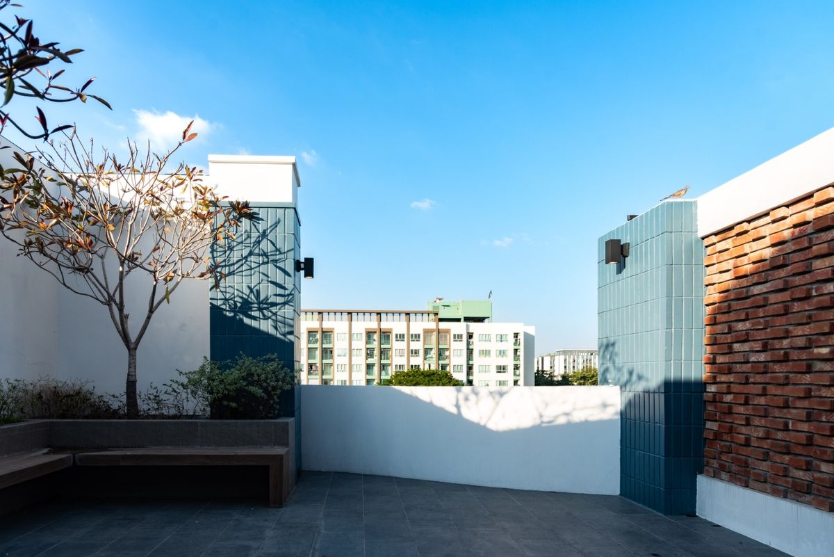 ให้เช่าโฮมออฟฟิศสุขุมวิท อโศก ทองหล่อ : 💥 โฮมออฟฟิศหรู 5.5 ชั้น รีโนเวทใหม่ พร้อมเฟอร์นิเจอร์ เครื่องใช้ไฟฟ้าครบทุกห้อง เหมาะทั้งอยู่อาศัยและทำออฟฟิศ ใกล้ BTS แบริ่ง & สำโรง