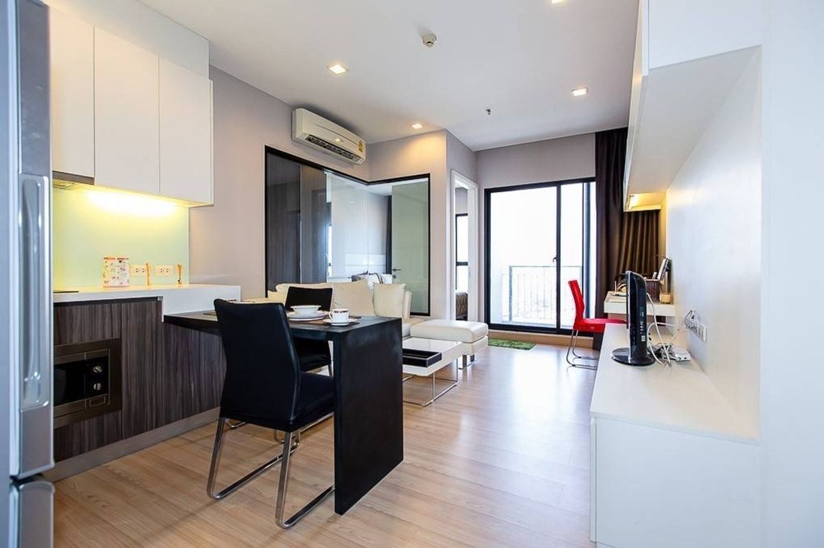 For RentCondoWongwianyai, Charoennakor : 🔥 For Rent !!🔥 Code C20221206201..........Urbano Absolute Sathorn - Taksin, 1 bedroom, 1 bathroom, high floor 19++, Asiatique view, furnished, ready to move in 📣📣