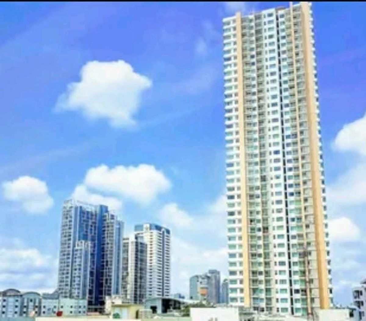 For RentCondoWongwianyai, Charoennakor : Condo for rent Villa Sathorn