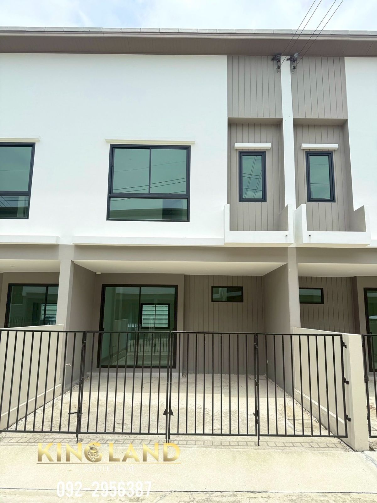 For RentTownhomePathum Thani,Rangsit, Thammasat : 🏡 Canvas Rangsit - Khlong 7 | New House Ready to move in! ✨ Feel like buying a new house But pay only rent!  🔥 Rent 13,000 baht/month with 3 bedrooms, 3 bathrooms