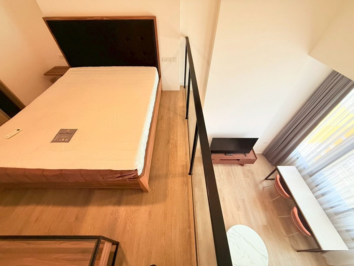 ให้เช่าคอนโดอ่อนนุช อุดมสุข : ให้เช่า! Duplex เพดานสูง 1 ห้องนอน ติด BTS @ Siamese สุขุมวิท 87