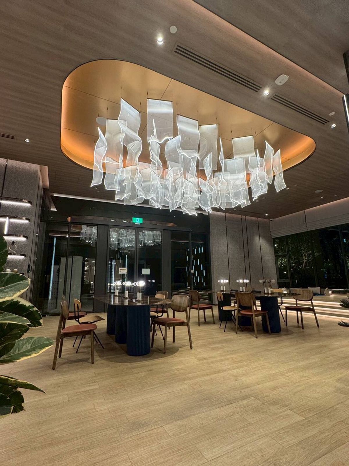 CondoKhlongtoei, Kluaynamthai : For Sales & Rent Life Rama4 -Asoke Unit 2599/650