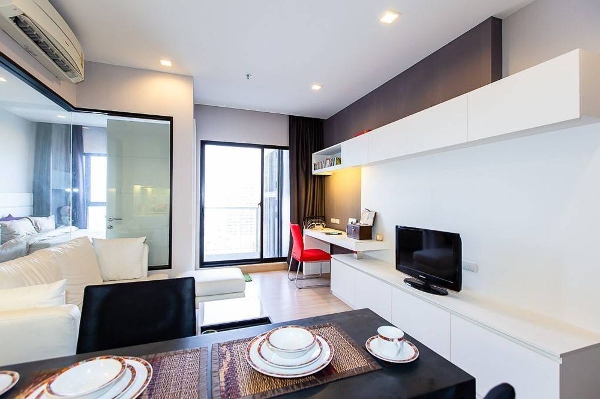 For RentCondoWongwianyai, Charoennakor : 🔥 For Rent !!🔥 Code C20221206201..........Urbano Absolute Sathorn - Taksin, 1 bedroom, 1 bathroom, high floor 19++, Asiatique view, furnished, ready to move in 📣📣