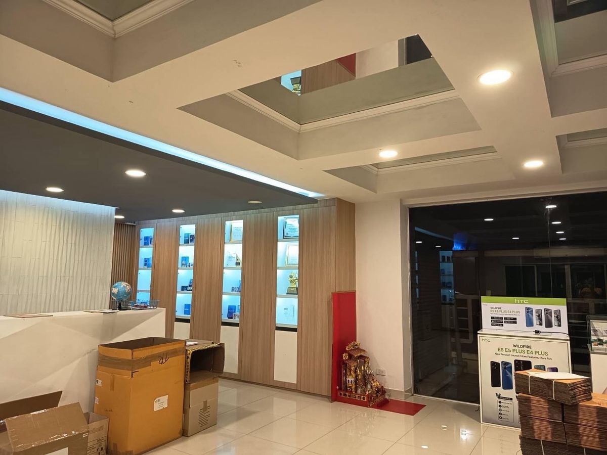 ให้เช่าอาคารพาณิชย์เกษตร นวมินทร์ ลาดปลาเค้า : ปล่อยเช่า อาคารพาณิชย์ 5 ชั้น 5 ที่จอดรถ ย่าน นวลจันทร์ เขตบึงกุ่ม กรุงเทพ , เหมาะ ออฟฟิศ , คลินิกความงาม , Wellness center หรือ สินค้าออนไลน์ E-Commerce