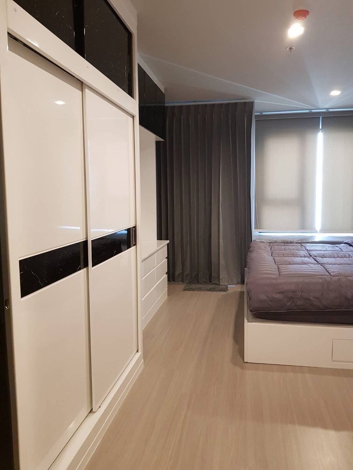 For RentCondoLadprao, Central Ladprao : For Rent & GT; & GT; Life Ladprao 📢⭐ Building A, Floor 29, BTS Five Lat Phrao Intersection The connection path can walk into the Central Department Store. Complete furniture with electrical appliances #LV-MO2067