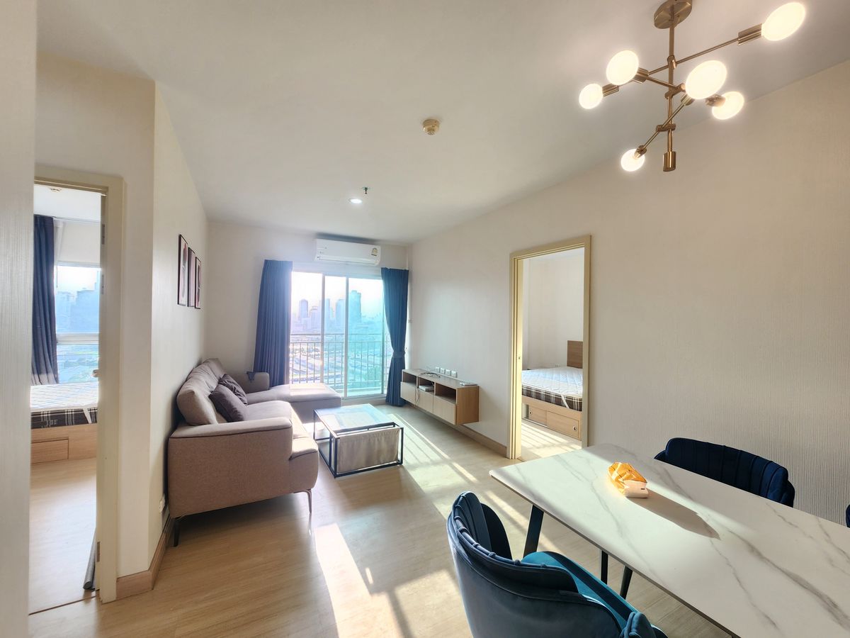 For RentCondoRama9, Petchburi, RCA : For Rent - Supalai Veranda Rama 9 | 2 Br | City View | Bright Room
