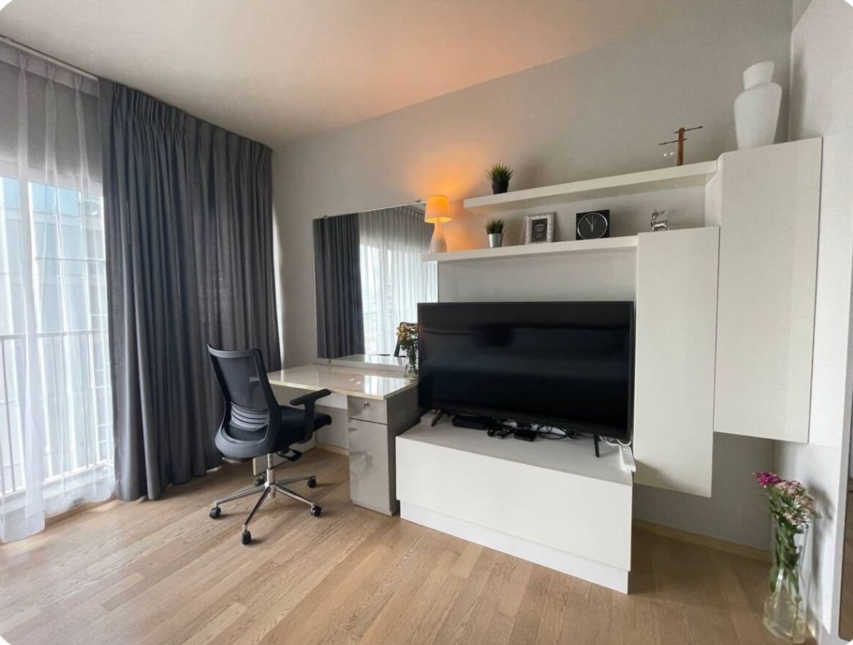 For RentCondoSukhumvit, Asoke, Thonglor : Beautiful room, high floor view, beautiful city, 1 stud 1 bathroom, Noble Refine