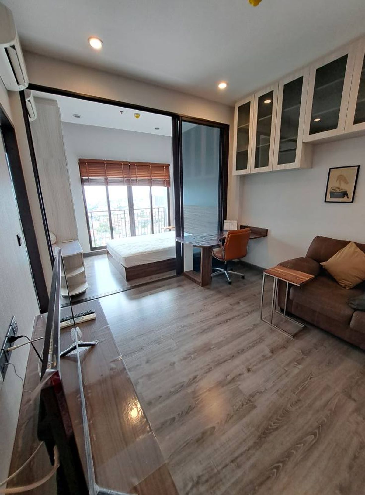 ให้เช่าคอนโดปิ่นเกล้า จรัญสนิทวงศ์ : ⭐️ Urbano Rajavithi ⭐️ 1 BED 1 BATH 30 ตรม. ห้องตกแต่งน่าอยู่ เฟอร์นิเจอร์ครบ