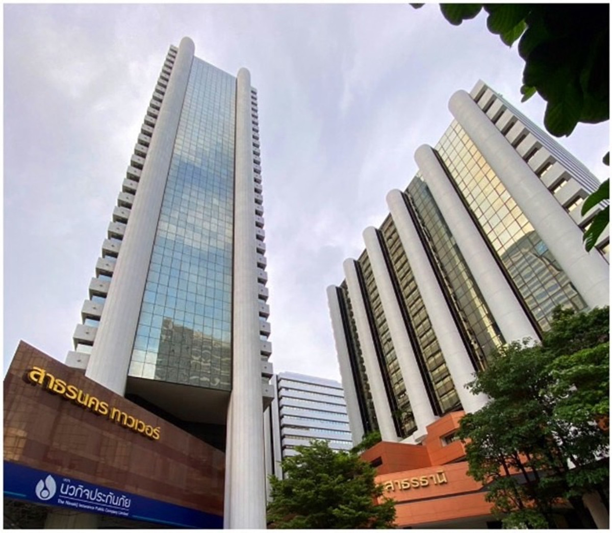 ให้เช่าสำนักงานสาทร นราธิวาส : 🏢🔥 ออฟฟิศ GRADE A ให้เช่า ใจกลางเมือง! เดินจาก BTS ช่องนนทรี แค่ 50 เมตร! 🔥 พร้อมใช้งานทันที 