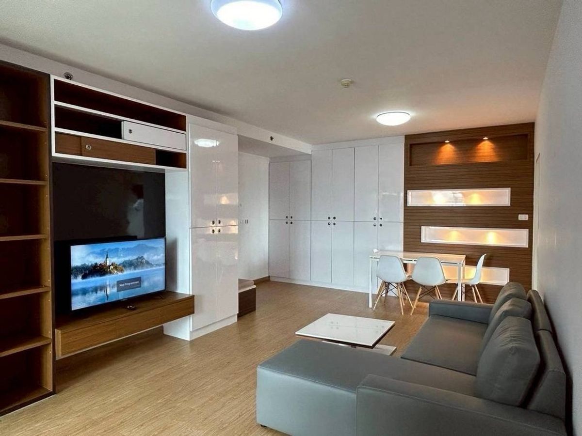 CondoRama9, Petchburi, RCA : Supalai Park Ekkamai Thonglor fully furnished