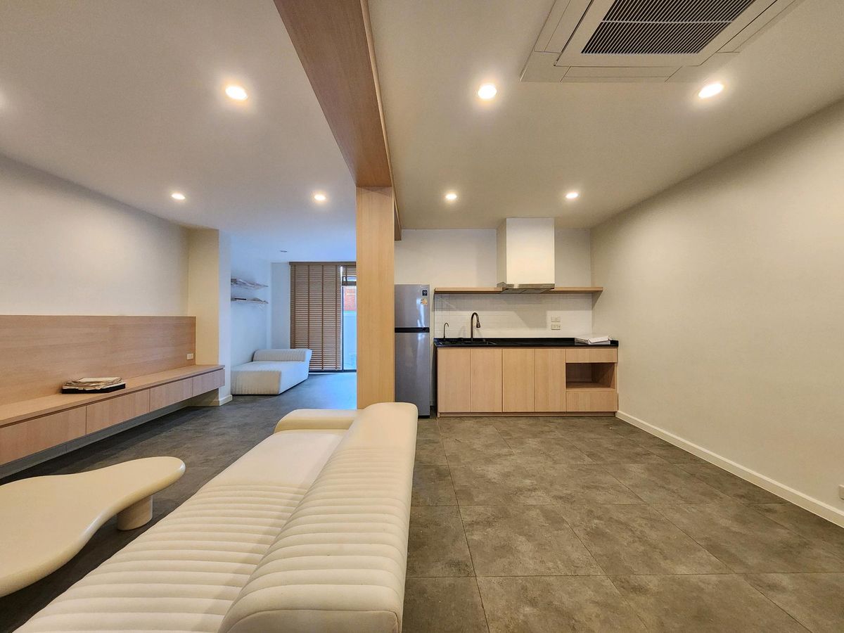 ให้เช่าทาวน์โฮมอ่อนนุช อุดมสุข : Townhouse for rent Newly renovated ✅️✅️ Very near BTS Bangchak
บ้านเช่า 3 ชั้น ทาวน์โฮม ใกล้รถไฟฟ้า บางจาก มากเดิน 5 นาทีถึง ✅️
