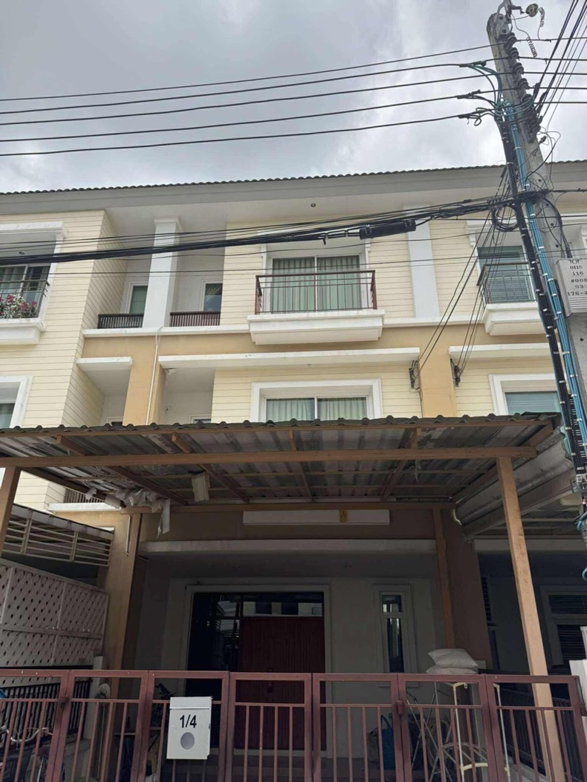 For RentTownhomeRama3 (Riverside),Satupadit : Rent a 3 -story townhome, Granit Village Sathu Pradit Phase 2