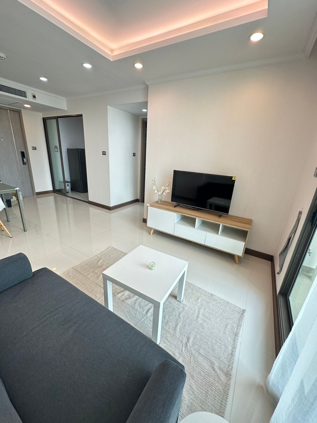 For RentCondoSukhumvit, Asoke, Thonglor : For rent Supalai Oriental Sukhumvit 39, center of Sukhumvit, large unit, near BTS Phrom Phong, Emquartier