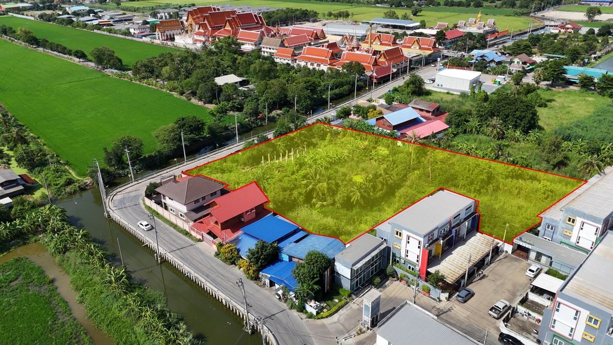 ขายที่ดินนนทบุรี บางใหญ่ บางบัวทอง : ขายที่ดิน 3 ไร่ 1 งาน ติดถนนเลียบคลองบางไผ่ ใกล้วัดลาดปลาดุก