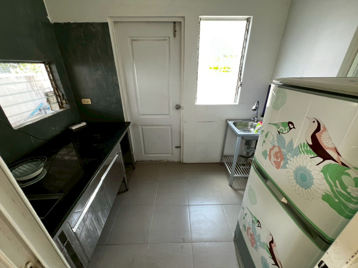 For RentHouseNonthaburi, Bang Yai, Bangbuathong : 3bedroom house at Khlong Thanon area, good common areas, good security, near Bang Mae Nang Municipality.