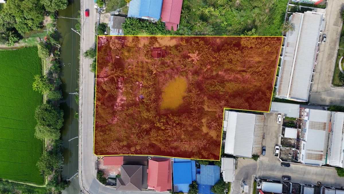 ขายที่ดินนนทบุรี บางใหญ่ บางบัวทอง : ขายที่ดิน 3 ไร่ 1 งาน ติดถนนเลียบคลองบางไผ่ ใกล้วัดลาดปลาดุก