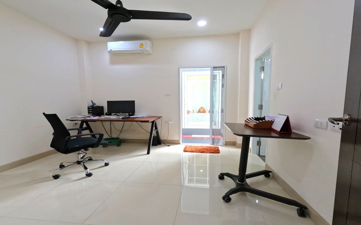 For SaleHousePinklao, Charansanitwong : 🔥 For sale or rent, detached house, Im Amphon Village 2, Ratchaphruek, 3 floors, corner house, 66.1 sq m.