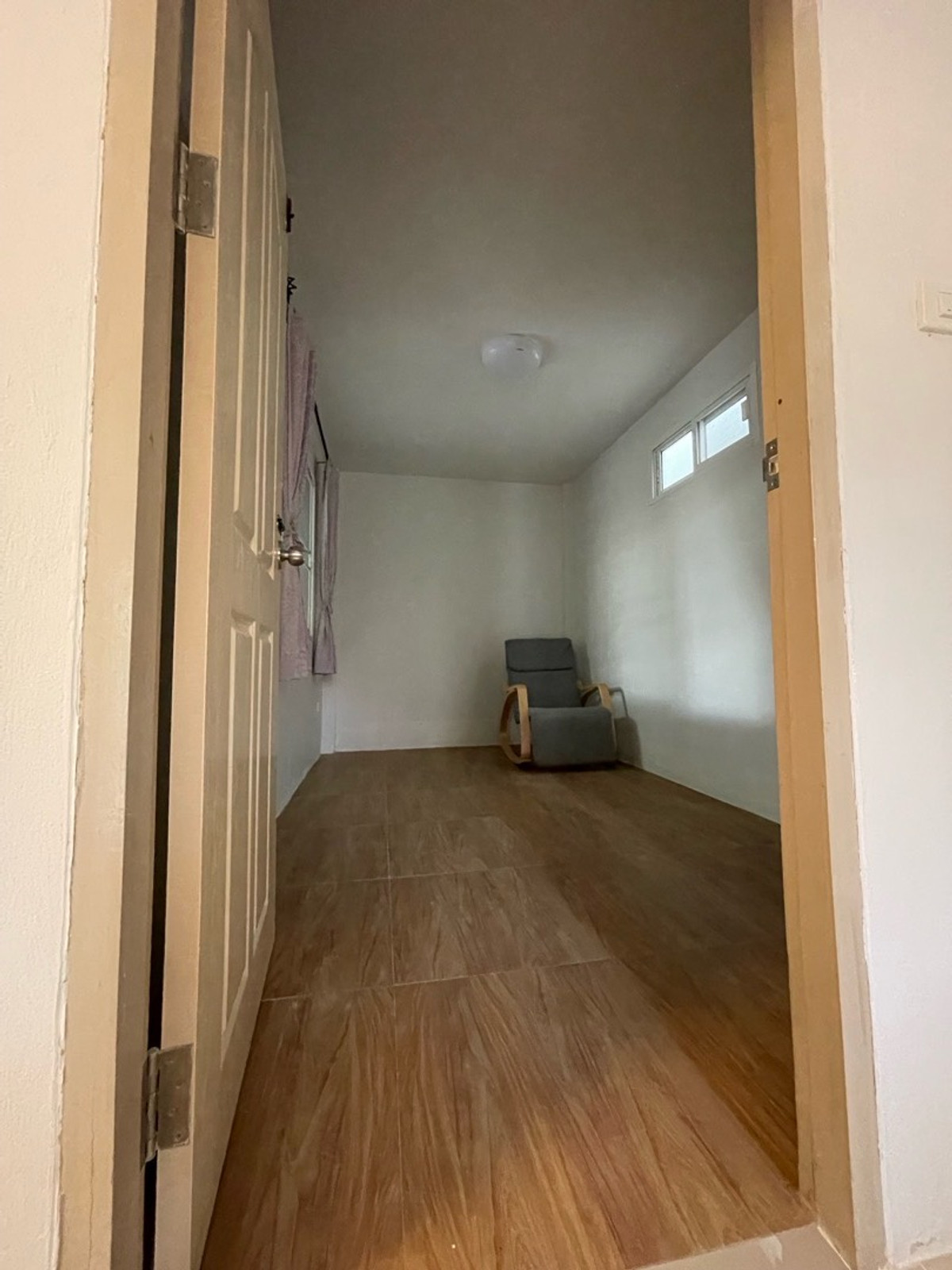 For RentHouseVipawadee, Don Mueang, Lak Si : house near Harrow International School, opposite Don Mueang Airport. 3 bedrooms.