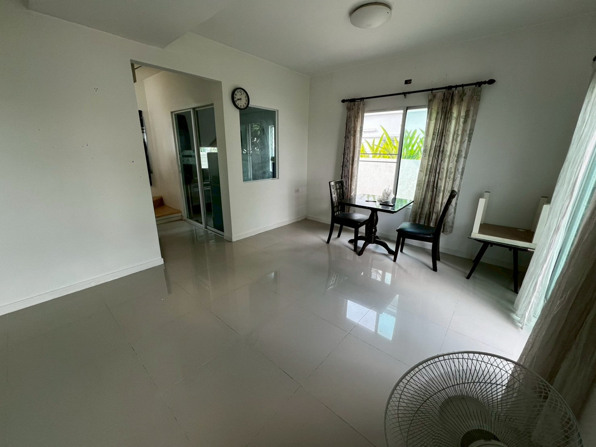 For RentHouseNonthaburi, Bang Yai, Bangbuathong : 3bedroom house at Khlong Thanon area, good common areas, good security, near Bang Mae Nang Municipality.