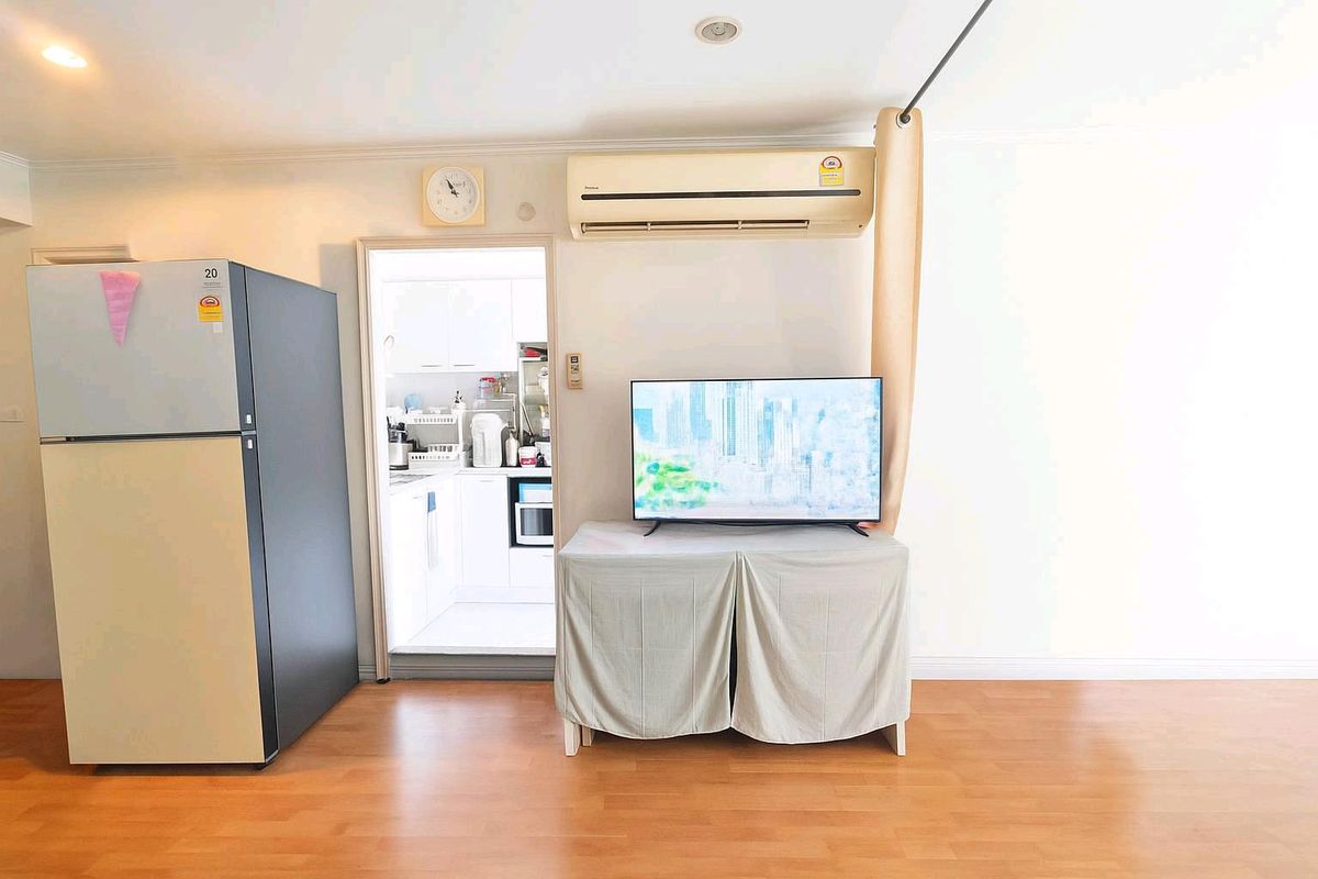 For SaleCondoRamkhamhaeng, Hua Mak : Sell Lumpini Ville Ramkhamhaeng 44, big room, not uncomfortable, not blocking the view. Lumpini Ville Ramkhamhaeng 44