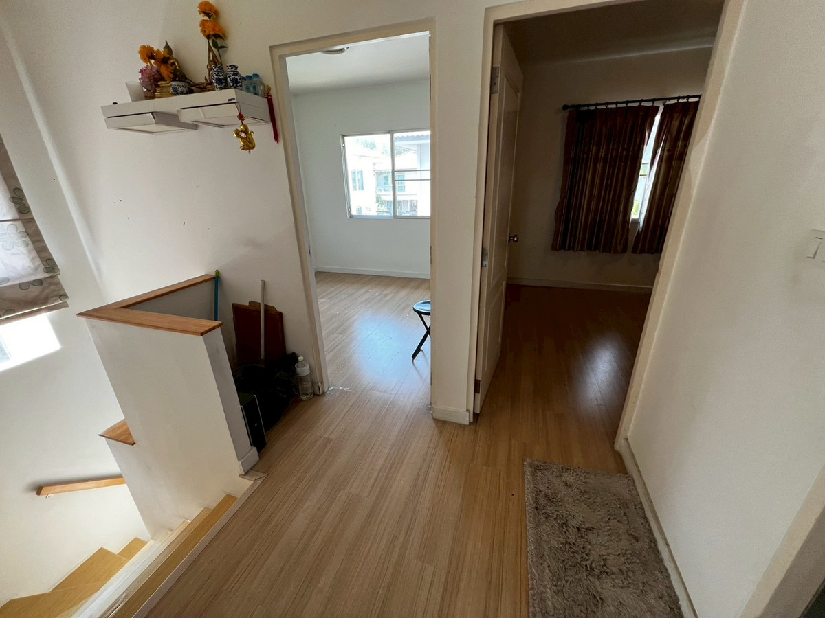 For RentHouseNonthaburi, Bang Yai, Bangbuathong : 3bedroom house at Khlong Thanon area, good common areas, good security, near Bang Mae Nang Municipality.