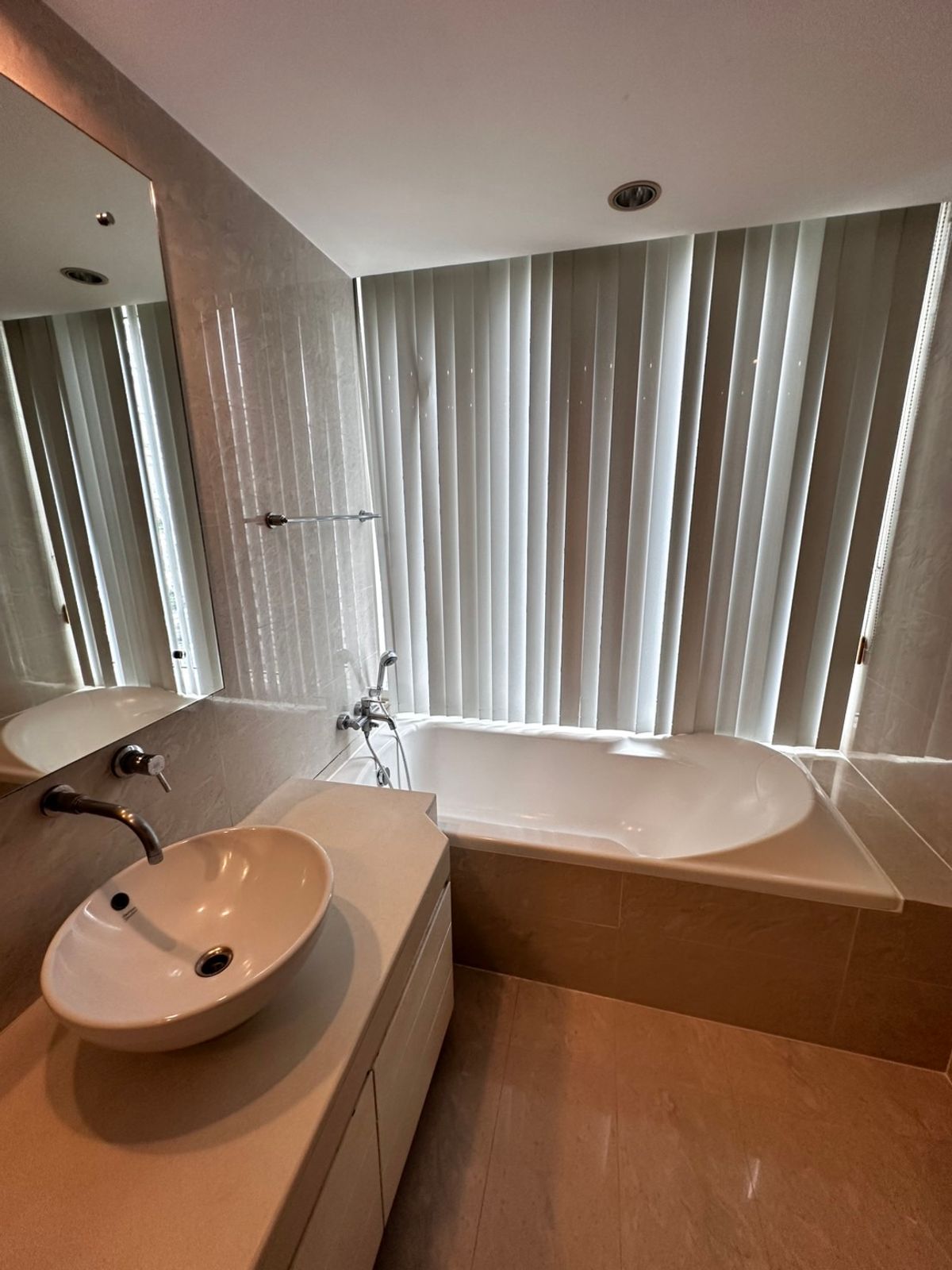 For SaleCondoSukhumvit, Asoke, Thonglor : 🏢 Baan Siri 24 🌟 Foreigner Quota, the best price in the market! Just 19.9 million. [YJS250701]