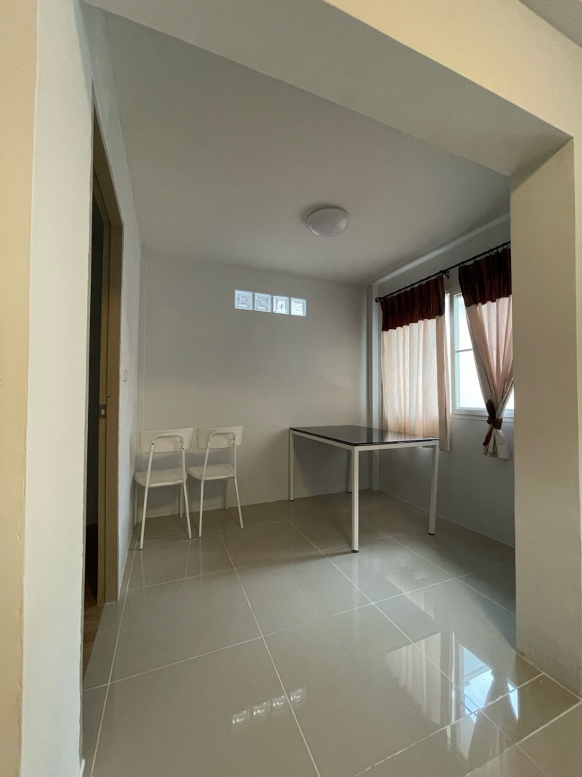 For RentHouseVipawadee, Don Mueang, Lak Si : house near Harrow International School, opposite Don Mueang Airport. 3 bedrooms.