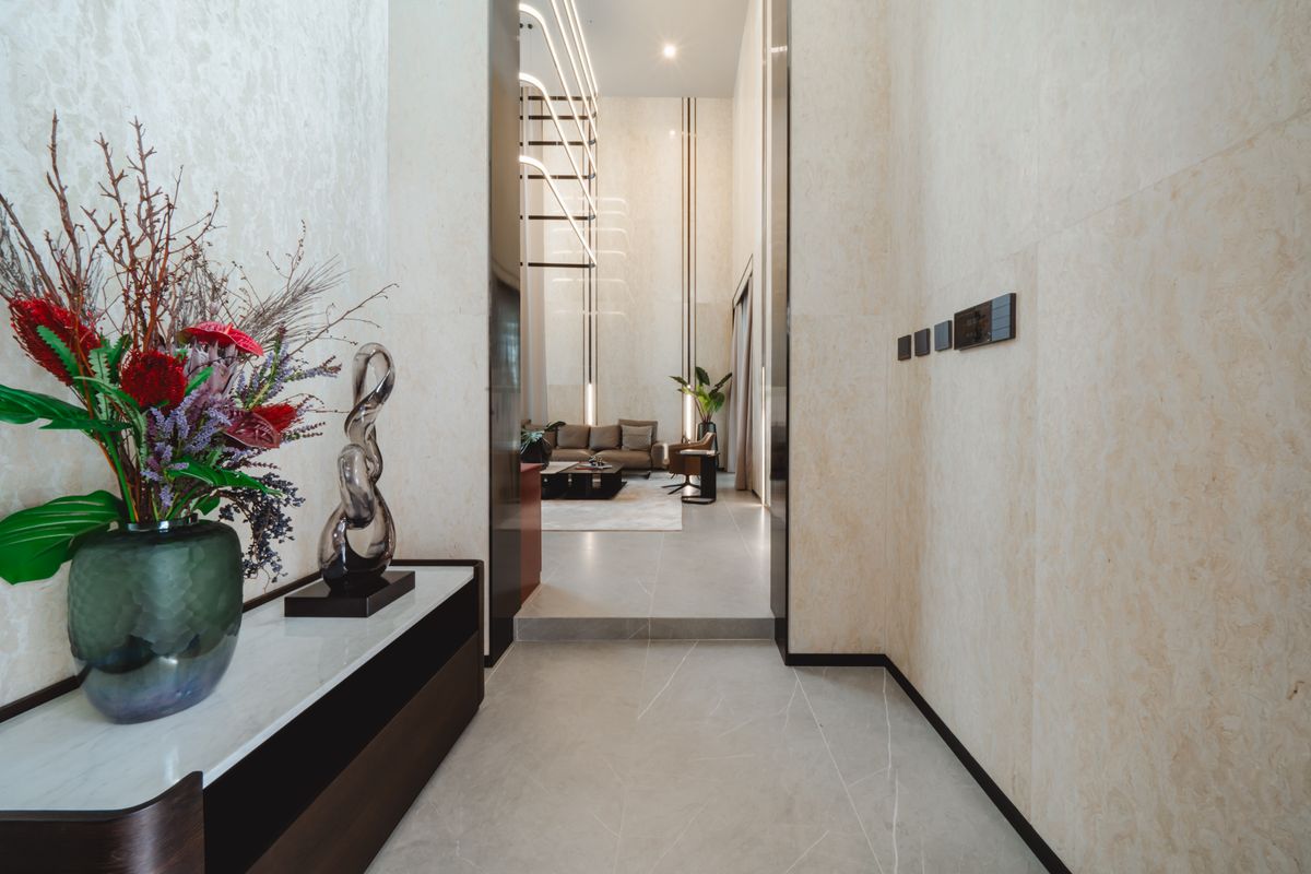 For SaleHousePattanakan, Srinakarin : 🔥Luxury single-family home project🔥Nirvana Collection, Krungthep Kreetha, 3 floors, high privacy, ready to move in, supporting a high-end lifestyle