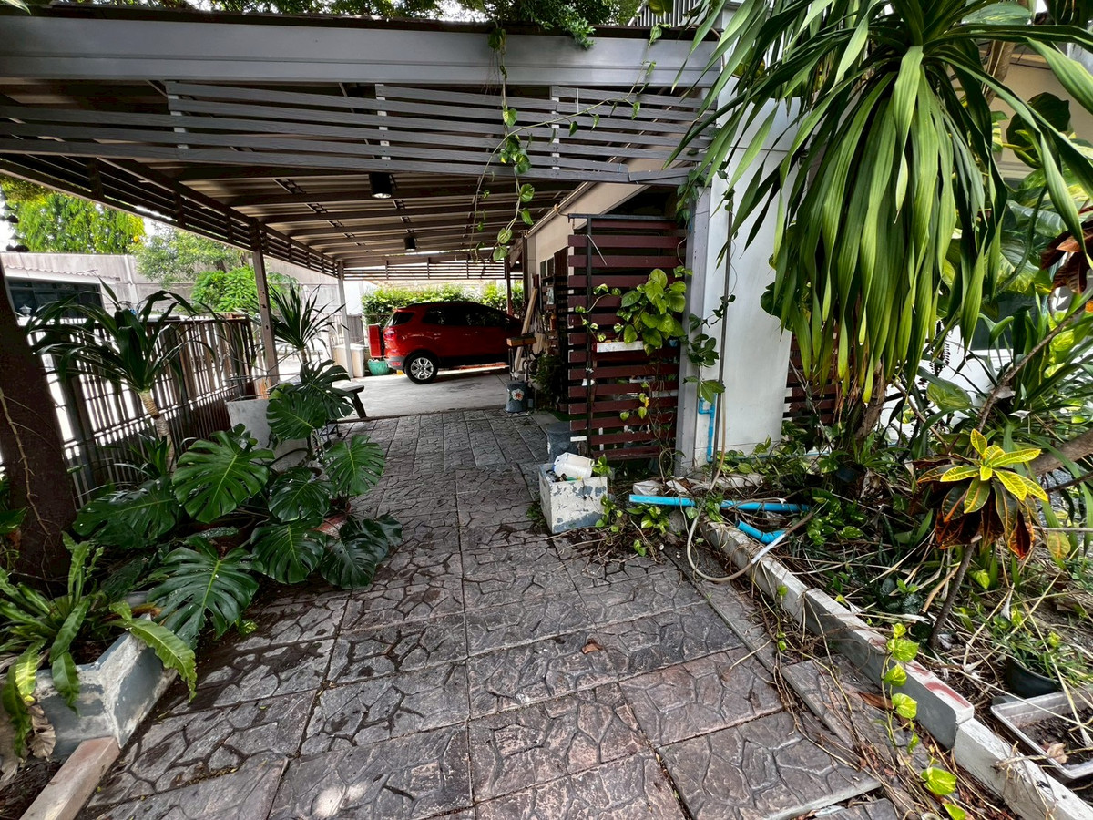 For RentHouseNonthaburi, Bang Yai, Bangbuathong : 3bedroom house at Khlong Thanon area, good common areas, good security, near Bang Mae Nang Municipality.
