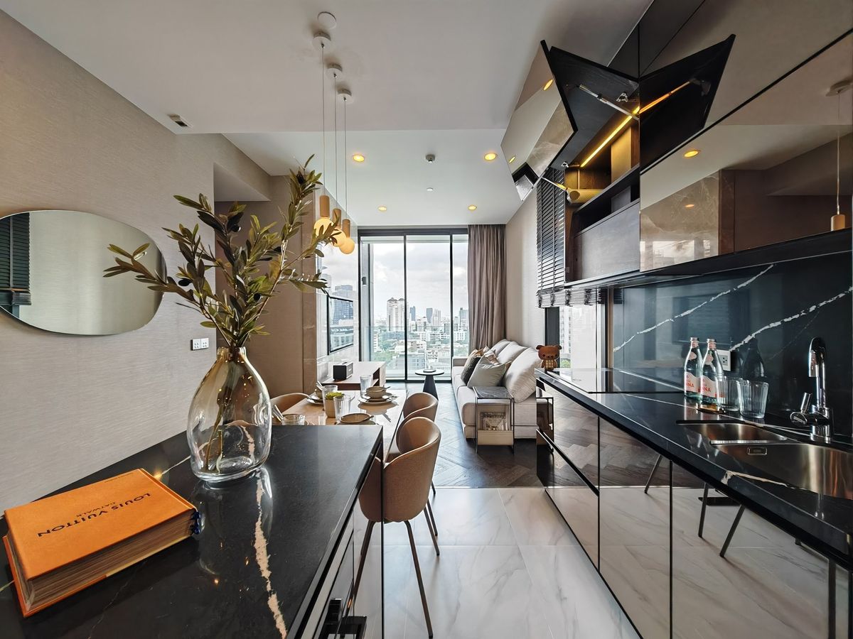 For RentCondoSukhumvit, Asoke, Thonglor : 🌟 Captivate Your Senses! For Rent: The Esse Sukhumvit – Luxury 2-Bed in Prime Location! 🌟