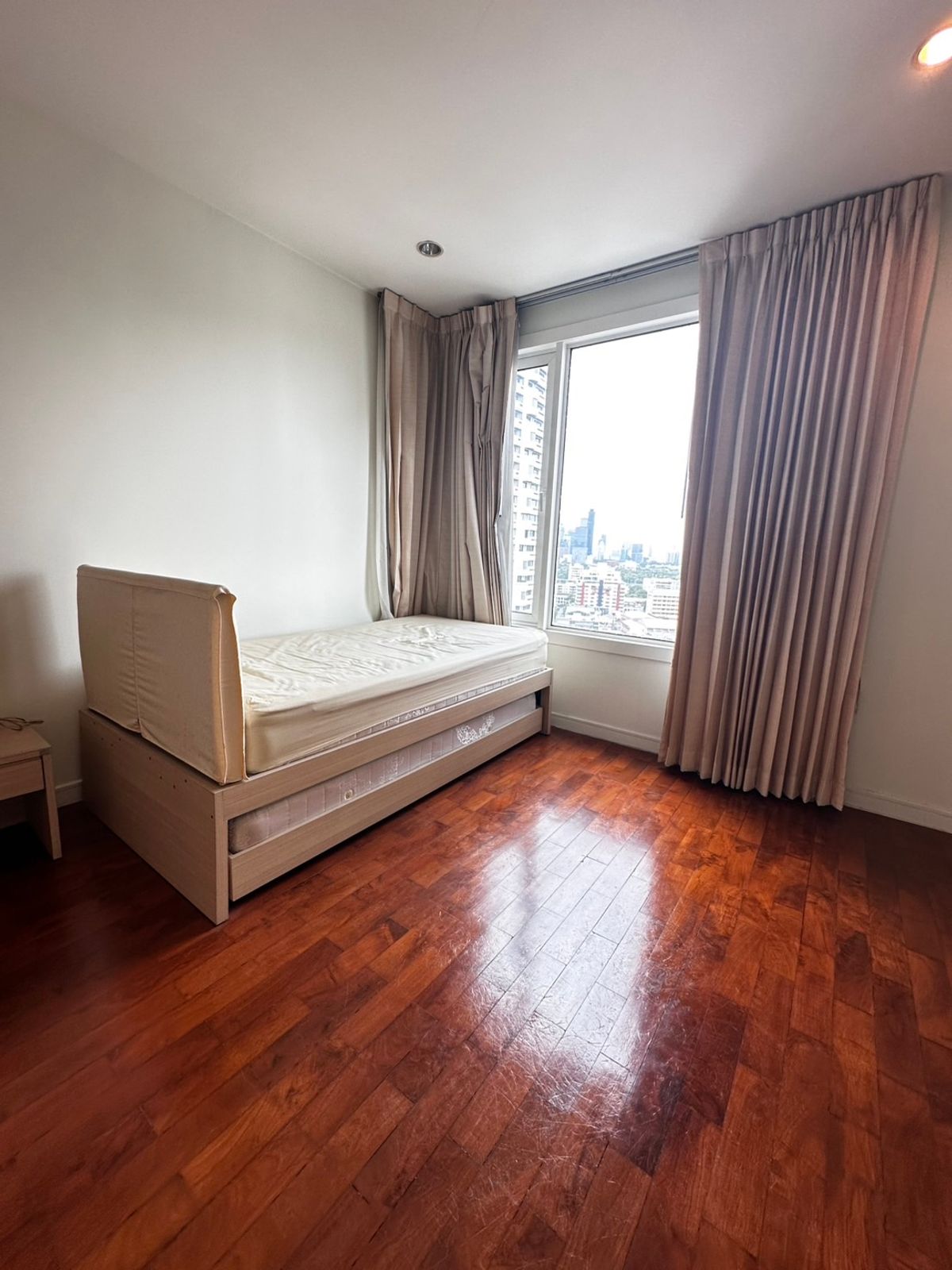 For SaleCondoSukhumvit, Asoke, Thonglor : 🏢 Baan Siri 24 🌟 Foreigner Quota, the best price in the market! Just 19.9 million. [YJS250701]