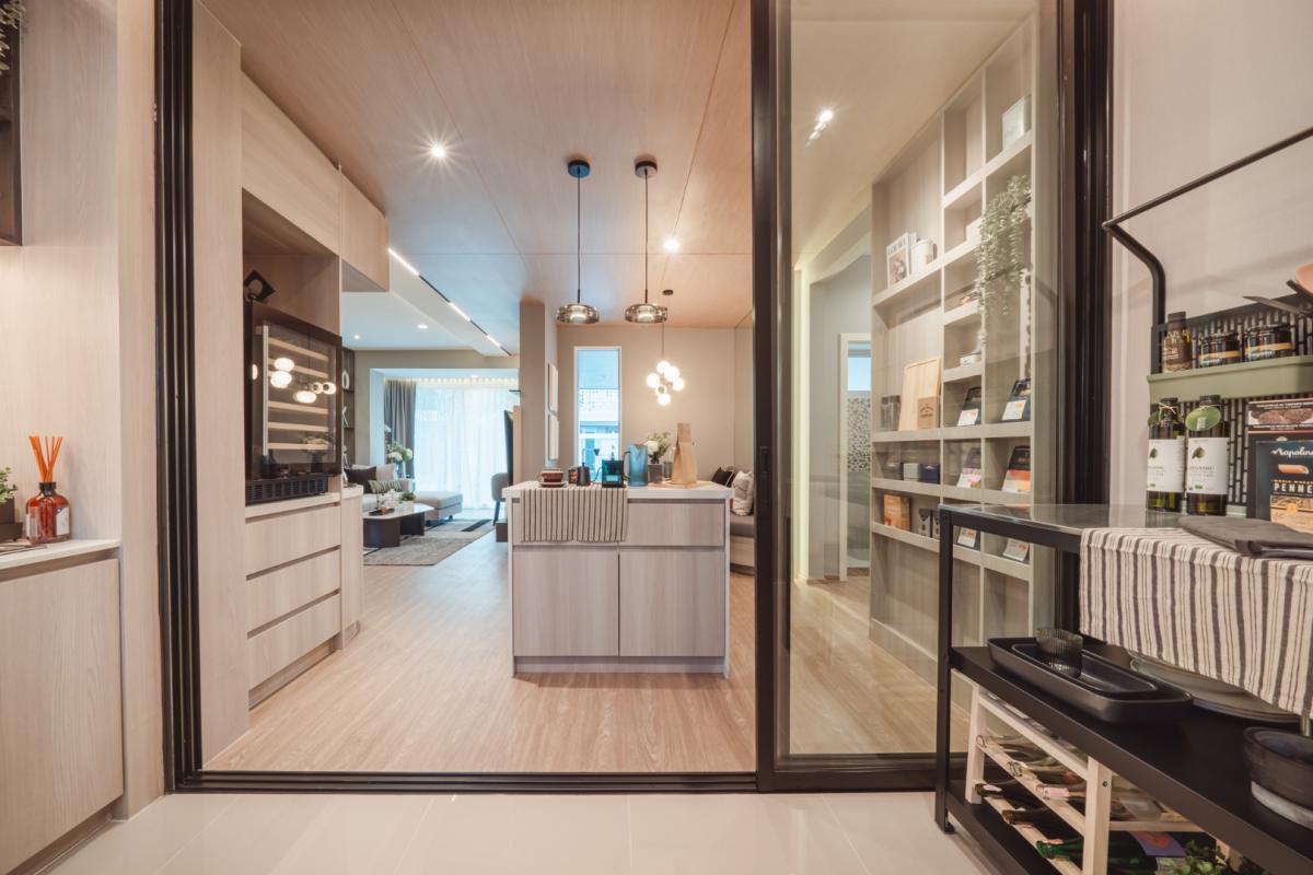 For SaleHousePattanakan, Srinakarin :  🔥Luxury single house for sale🔥 Nirvana Absolute Krungthep Kreetha, new 3-storey house, ready to move in, good location near Suvarnabhumi Airport