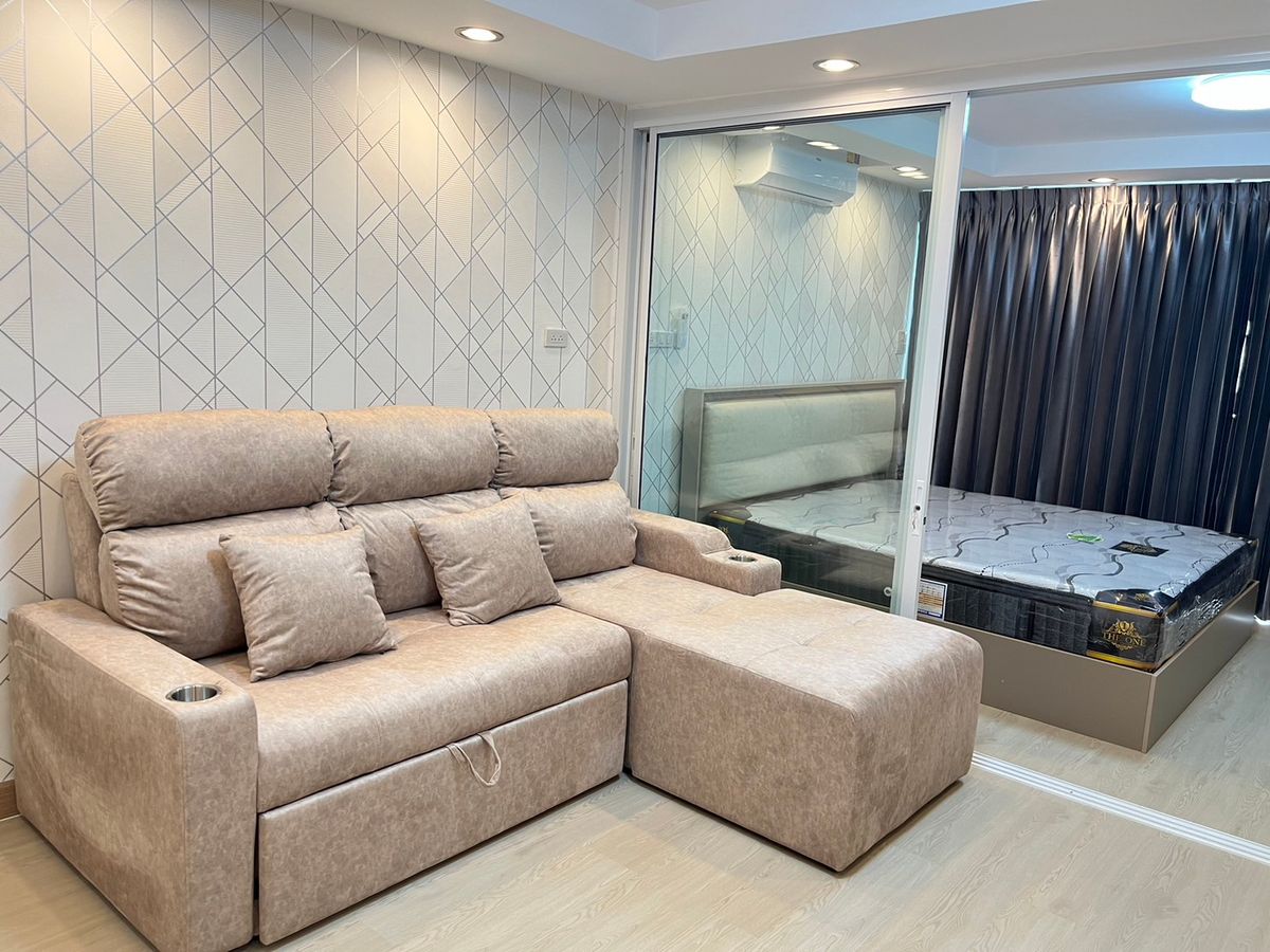 For SaleCondoRatchadapisek, Huaikwang, Suttisan : Selling cheap! 2 bedrooms, Condo Sriwara Mansion 2- Size 72 sqm. Floor 10