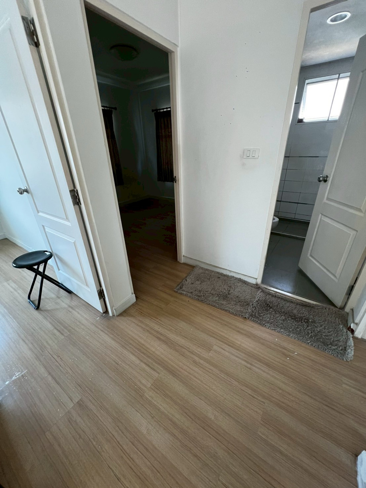 For RentHouseNonthaburi, Bang Yai, Bangbuathong : 3bedroom house at Khlong Thanon area, good common areas, good security, near Bang Mae Nang Municipality.