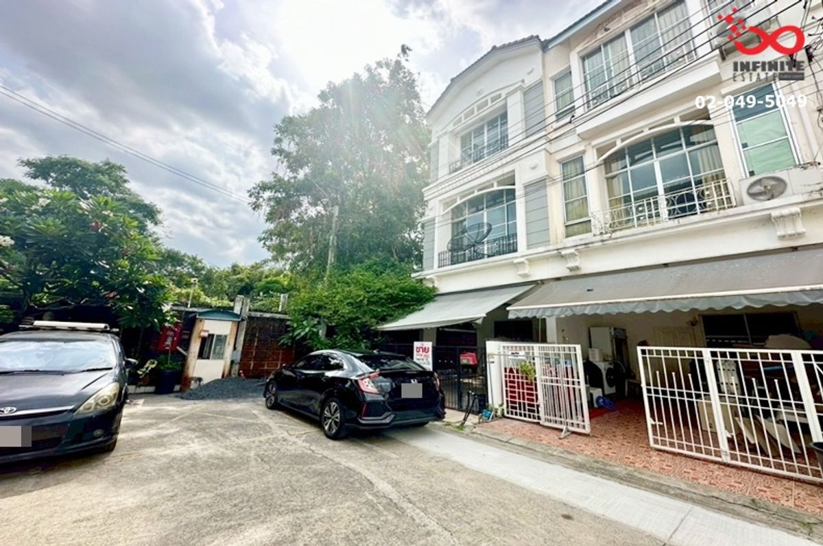 ขายทาวน์โฮมลาดพร้าว เซ็นทรัลลาดพร้าว : ขายทาวน์โฮม 3 ชั้น บ้านกลางเมือง ลาดพร้าว 71 โครงการ 2 ซอยนาคนิวาส 11
