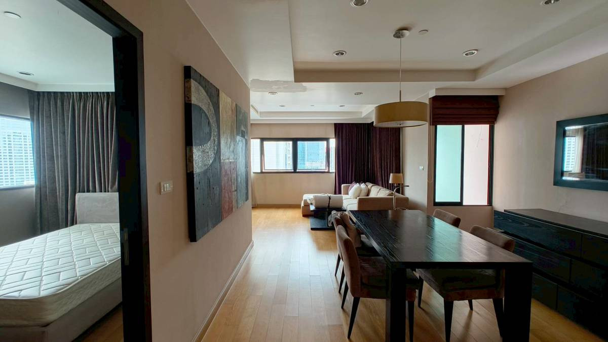 For RentCondoSathorn, Narathiwat : • 𝐑𝐄𝐍𝐓 • 𝐒𝐚𝐭𝐡𝐨𝐫𝐧 𝐆𝐚𝐫𝐝𝐞𝐧 • 𝟏 𝐁𝐞𝐝 𝟏 𝐁𝐚𝐭𝐡 • 𝟔𝟒 𝐒𝐪𝐦. • 𝟑𝟎𝟎𝟎𝟎 • 𝐑𝐞𝐧𝐨𝐯𝐚𝐭𝐞𝐝  𝐋𝐢𝐧𝐞 𝐈𝐃 : 𝐕𝐚𝐬𝐬𝐢𝐥𝐲