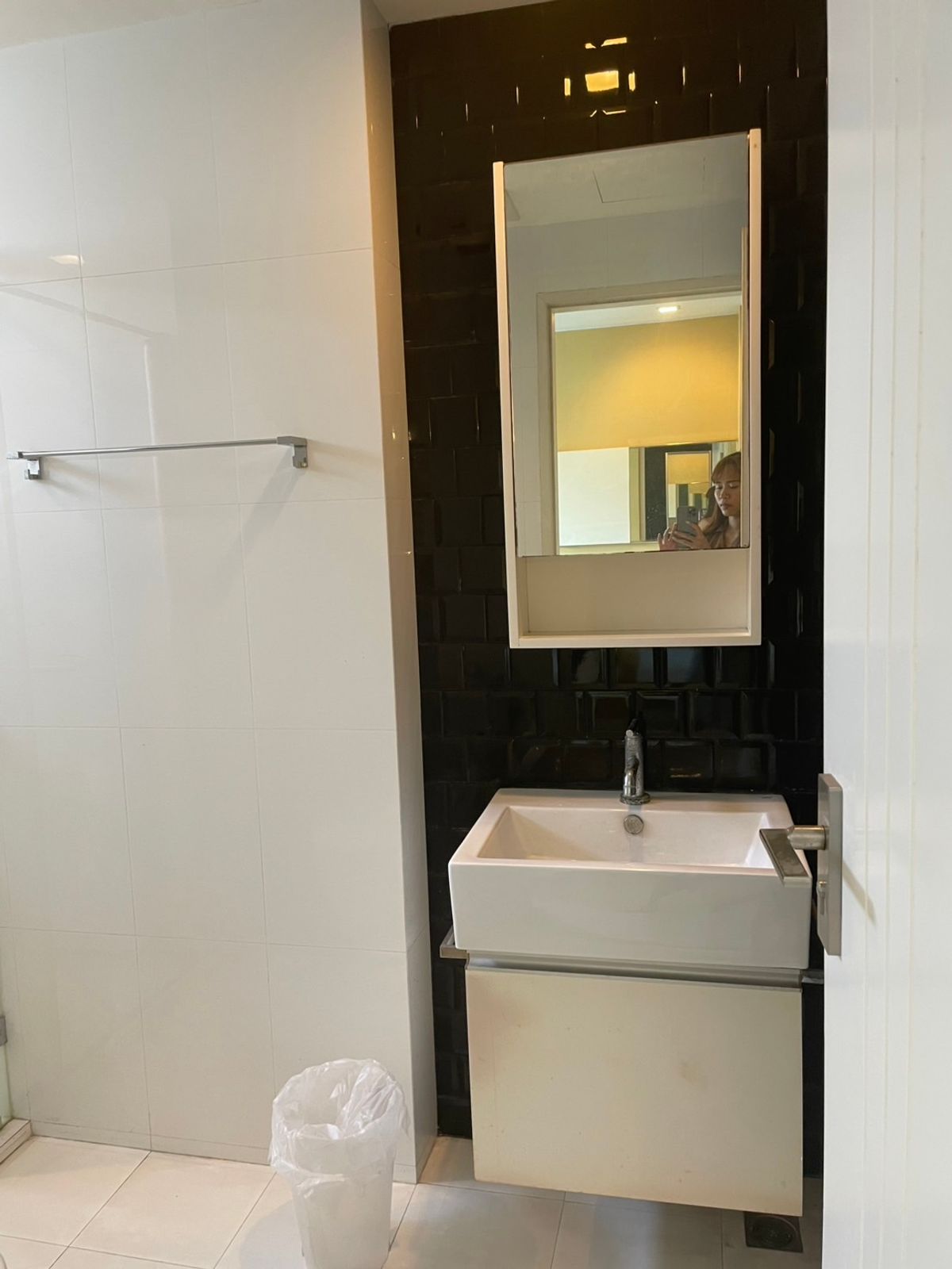 ขายคอนโดอ่อนนุช อุดมสุข : Condo for Sale: The Room Sukhumvit 64