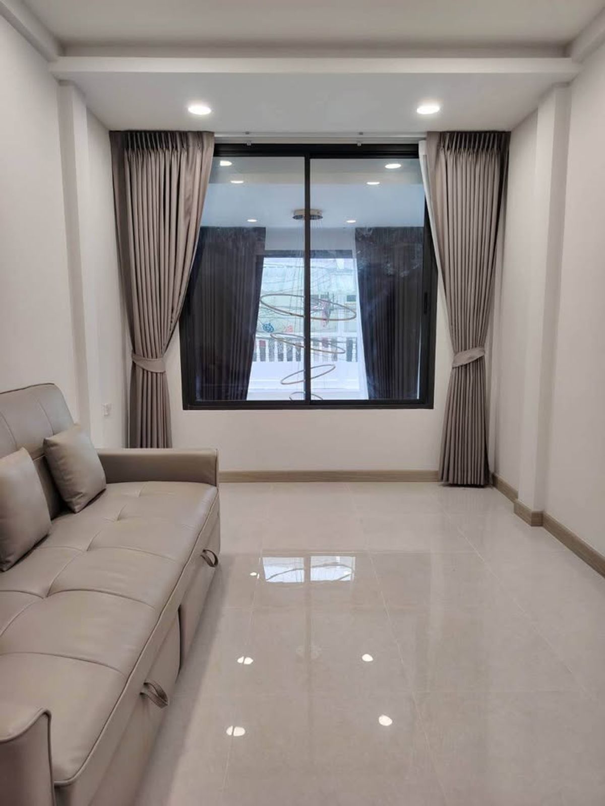 ทาวน์โฮมสุขุมวิท อโศก ทองหล่อ : ✨🏡 รีโนเวทใหม่ทั้งหลัง! ทาวน์โฮม 3 ชั้น ใจกลาง เอกมัย 22 - สวยจบพร้อมเข้าอยู่! ✨