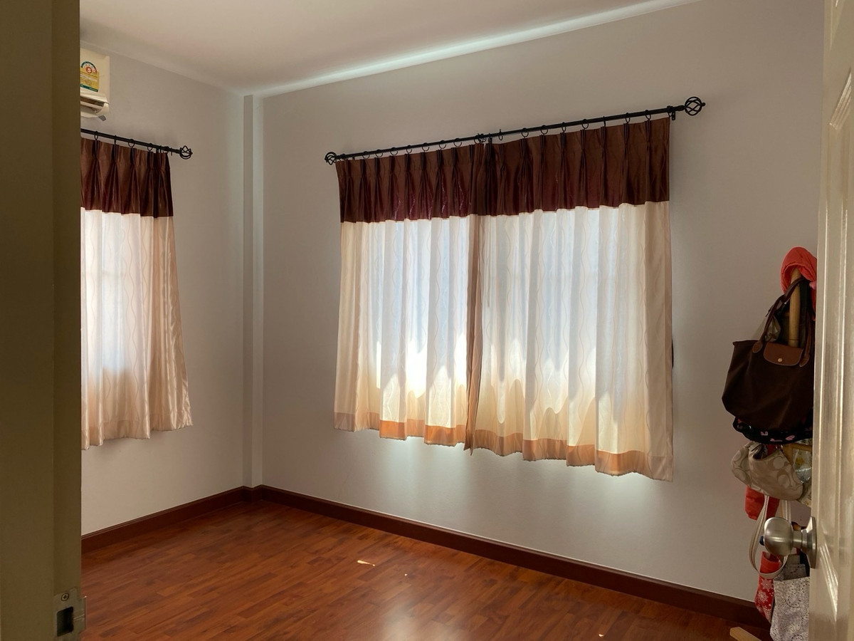 For RentHouseVipawadee, Don Mueang, Lak Si : house near Harrow International School, opposite Don Mueang Airport. 3 bedrooms.