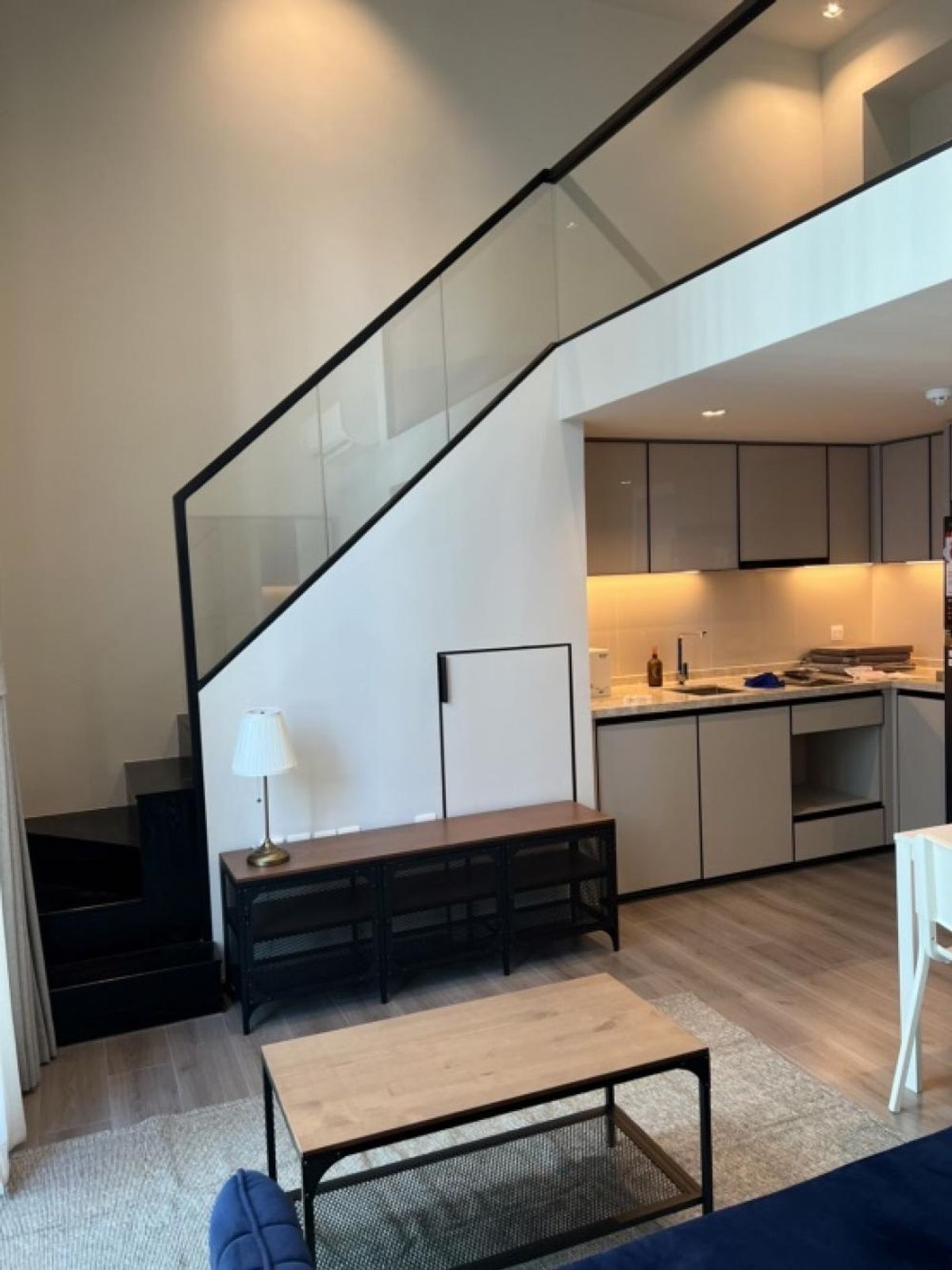 For RentCondoSapankwai,Jatujak : Urgent room for rent. The Reserve PHAL PHAL PADIPAT 1B1B 38SQM. Loft only 22K/Month.