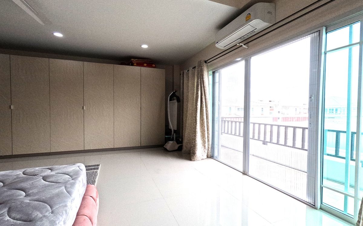 For SaleHousePinklao, Charansanitwong : 🔥 For sale or rent, detached house, Im Amphon Village 2, Ratchaphruek, 3 floors, corner house, 66.1 sq m.