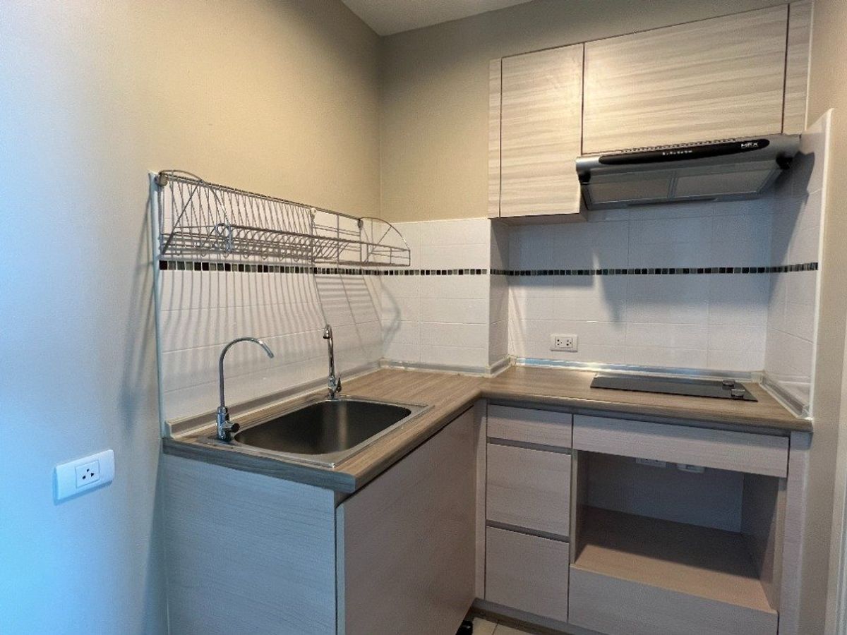 ขายคอนโดพระราม 3 สาธุประดิษฐ์ : ขายด่วน ✨ Lumpini Park Riverside Rama 3 ✨ เดินทางสะดวก ใกล้ BTS ช่องนนทรี เฟอร์นิเจอร์ และ เครื่องใช้ไฟฟ้าครบ 