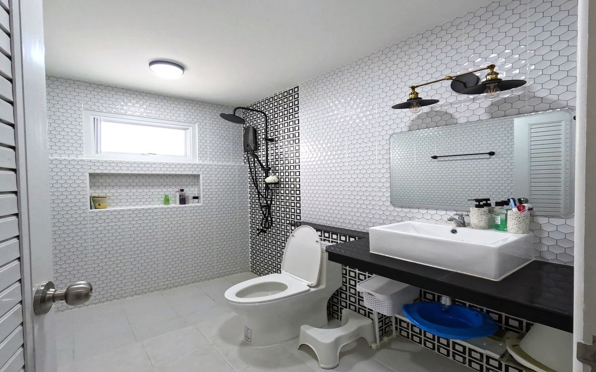 For SaleHousePinklao, Charansanitwong : 🔥 For sale or rent, detached house, Im Amphon Village 2, Ratchaphruek, 3 floors, corner house, 66.1 sq m.