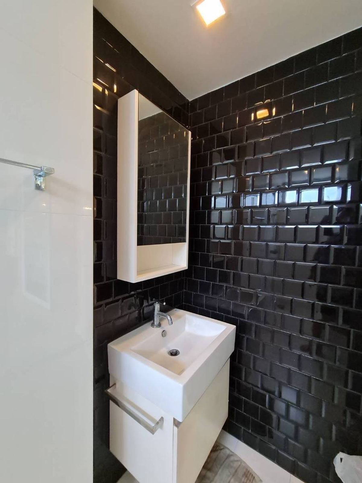 ขายคอนโดอ่อนนุช อุดมสุข : Condo for Sale: The Room Sukhumvit 64