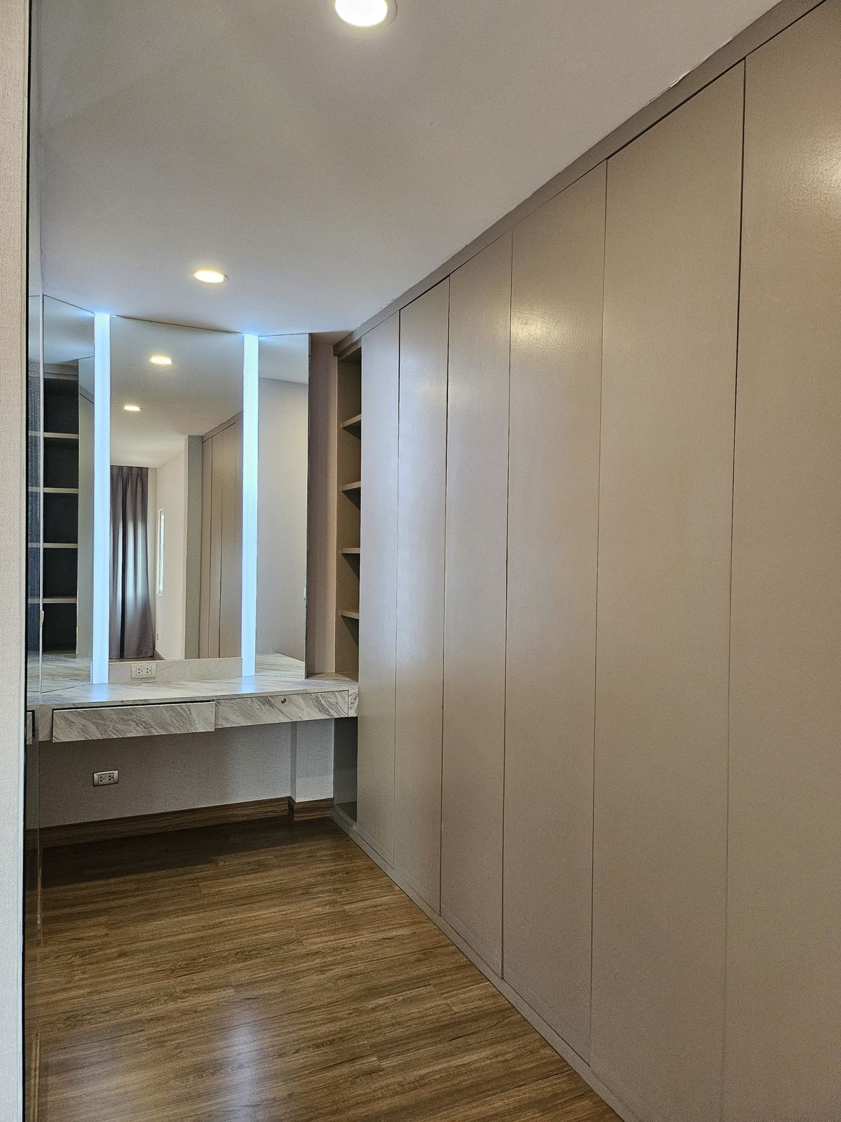 For RentHouseChaengwatana, Muangthong : single house near SISB International School with 4bedroom 4bathroom the largest house type