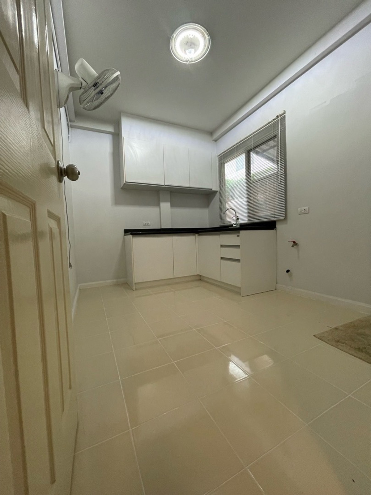 For RentHouseVipawadee, Don Mueang, Lak Si : house near Harrow International School, opposite Don Mueang Airport. 3 bedrooms.