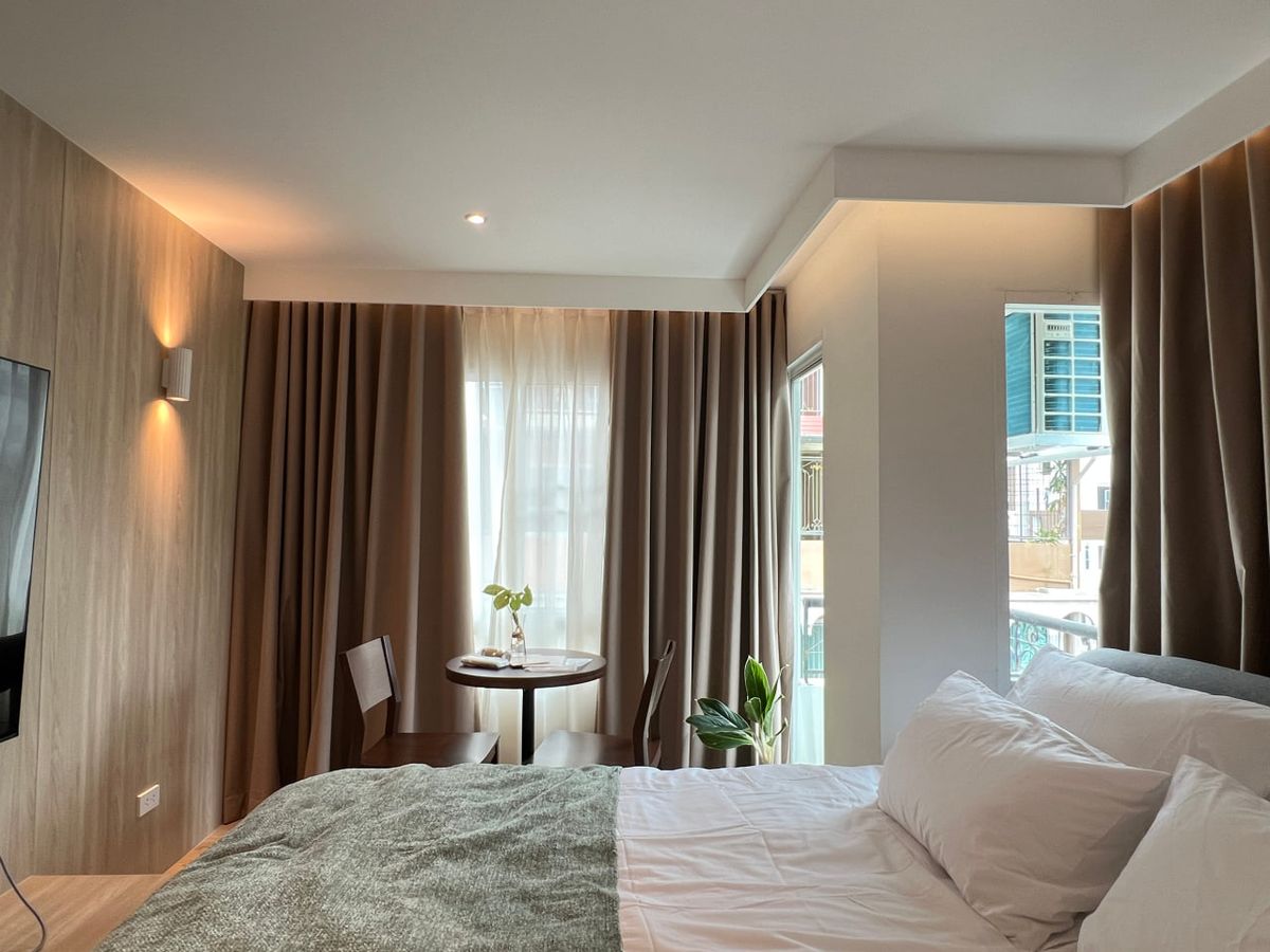 คอนโดสีลม ศาลาแดง บางรัก : Surawong City Resort【𝐒𝐄𝐋𝐋 & 𝐑𝐄𝐍𝐓】🔥ห้องสวยสไตล์รีสอร์ทอบอุ่น ฟีลธรรมชาติแต่ใช้งานแบบคนเมือง🔥 ติดต่อไลน์ไอดี: @hacondo