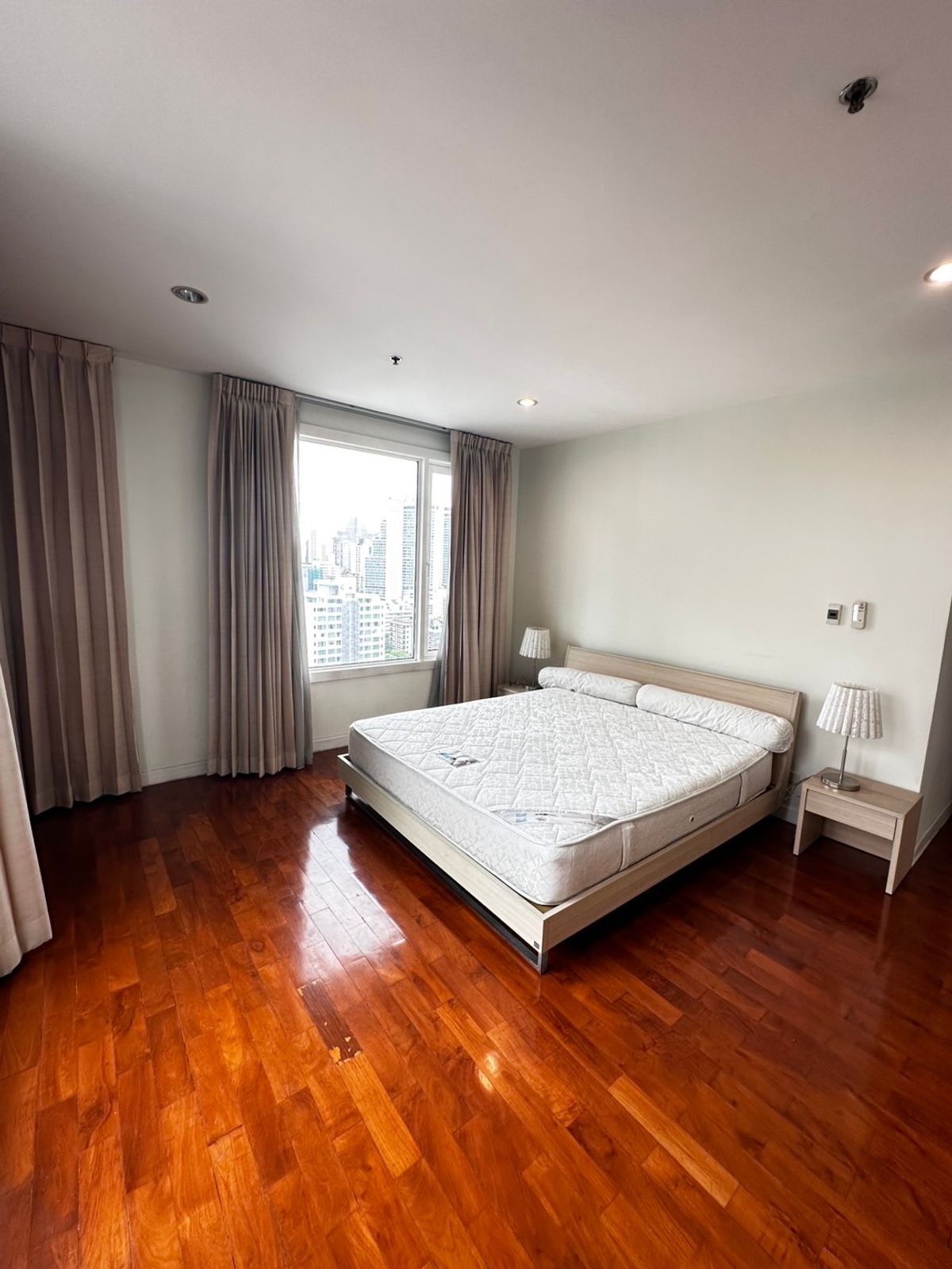 For SaleCondoSukhumvit, Asoke, Thonglor : 🏢 Baan Siri 24 🌟 Foreigner Quota, the best price in the market! Just 19.9 million. [YJS250701]